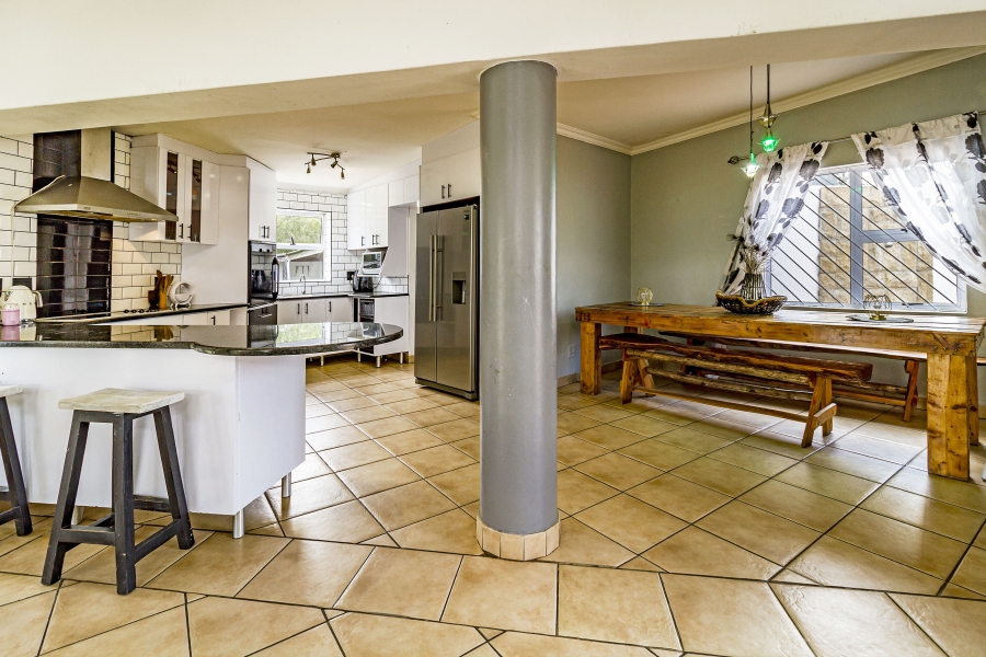 4 Bedroom Property for Sale in Firlands Western Cape